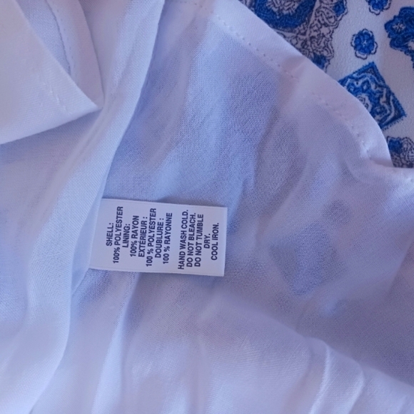 RED Saks Fifth Avenue Key Hole Back Summer Dress - Picture 3 of 6